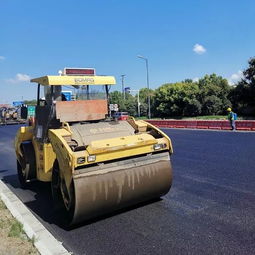 中建土木通榆路快速通道項(xiàng)目瀝青中面層首件施工告捷，土石方工程奠定堅(jiān)實(shí)基礎(chǔ)